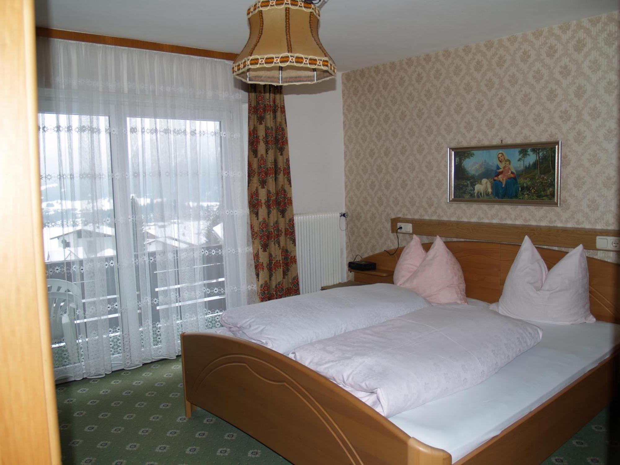 Pension Talblick In Waengle Bei Reutte Room photo
