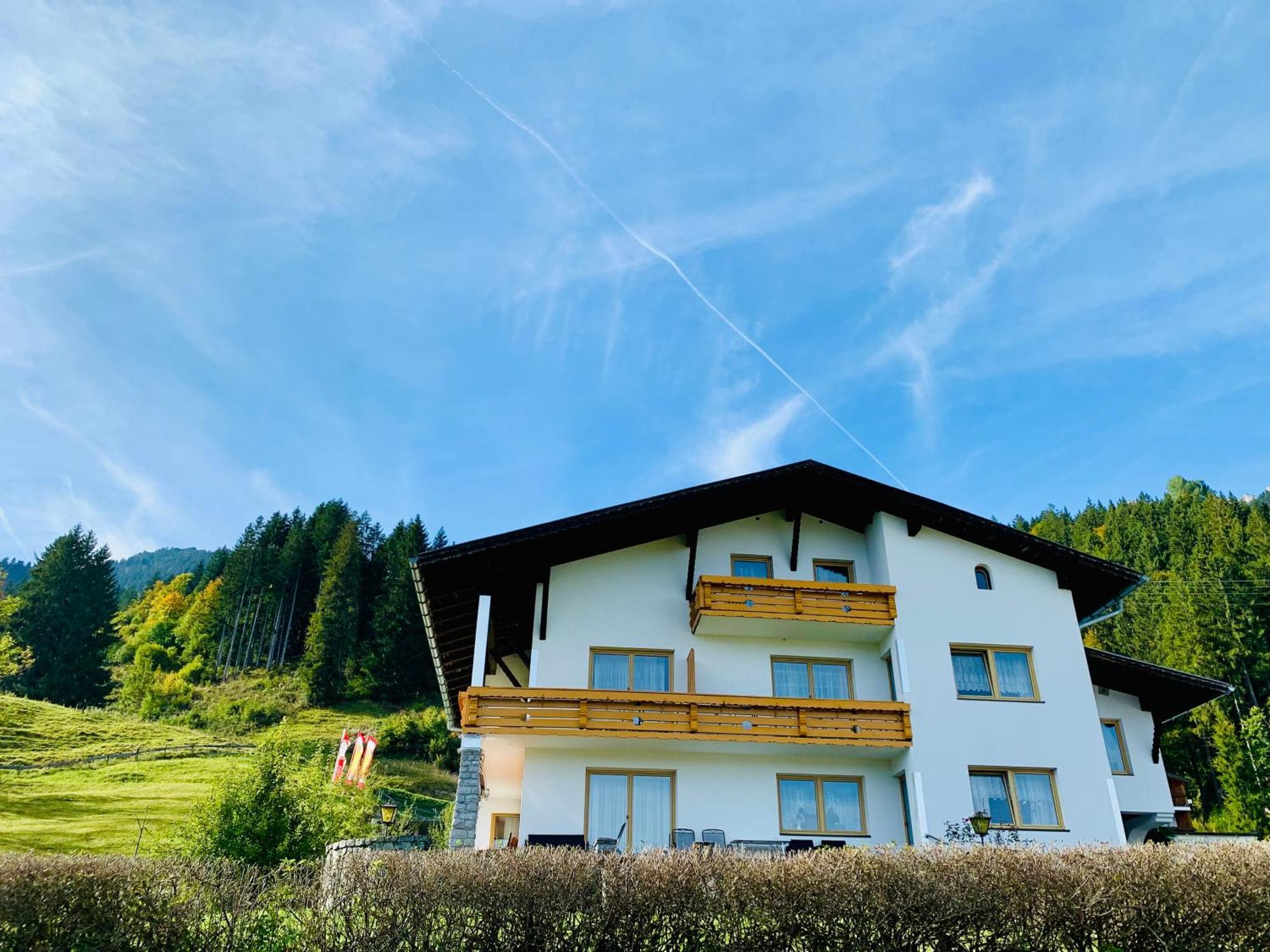Pension Talblick In Waengle Bei Reutte Exterior photo